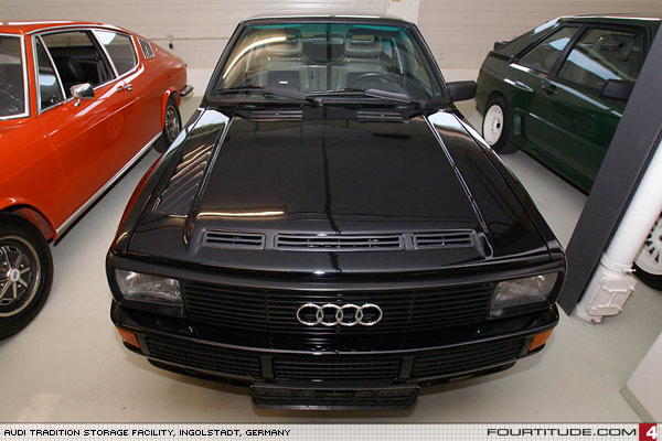 Black_L041_9000